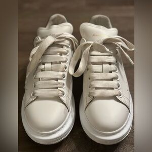 Alexander McQueen Larry Sneaker size 37